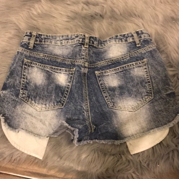 Denim Cut-Off Shorts - Picture 3 of 4